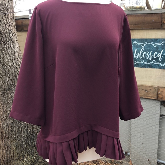 3/$30 J Jill Pinot blouse 3/4 sleeve with ruffle - Picture 2 of 7